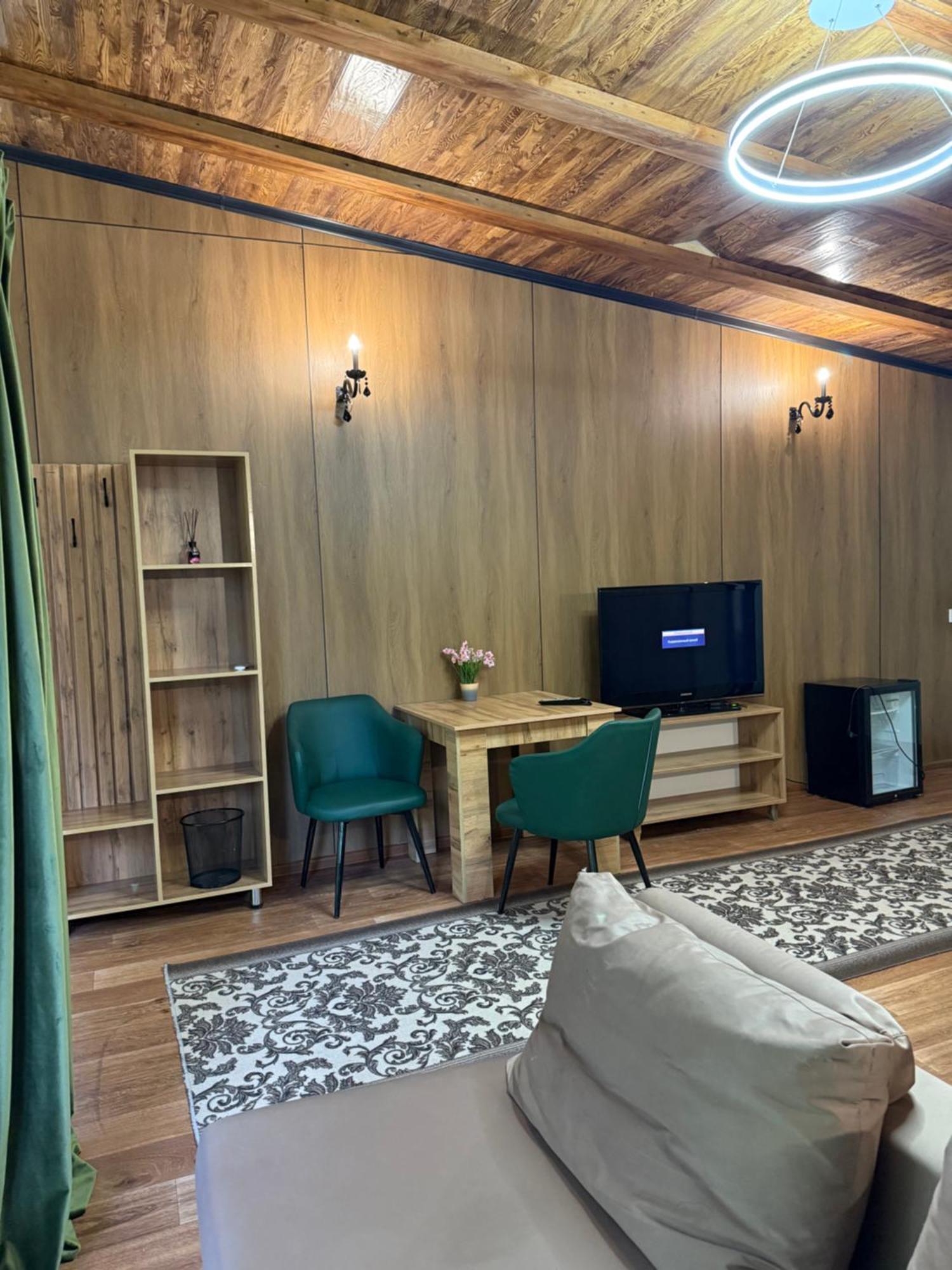 Private Bed & Breakfast Shchuchinsk Exterior photo